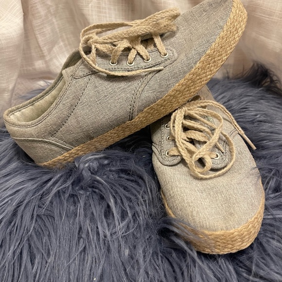 Vans - Picture 7 of 7